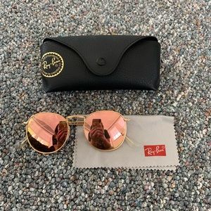 Ray-Ban round sunglasses
